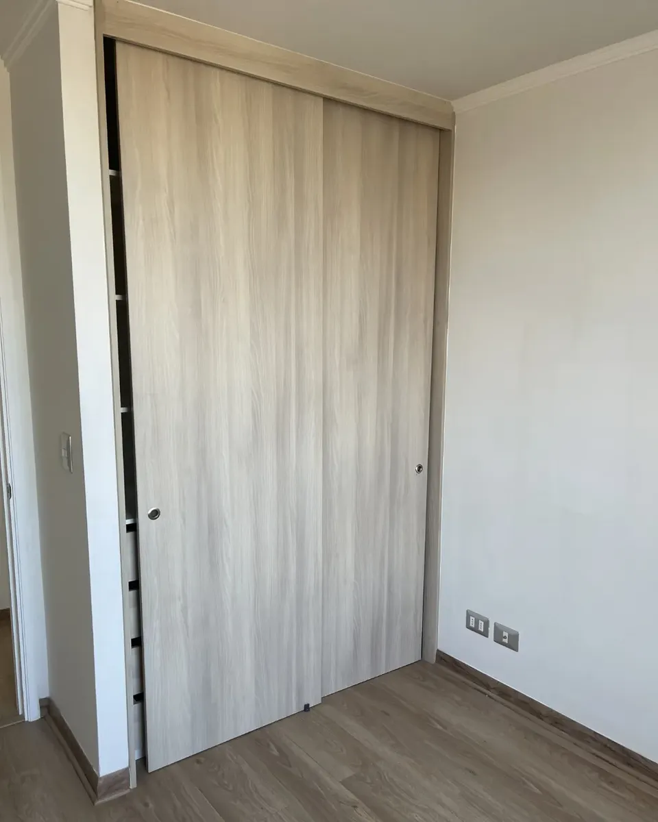 Imagen 4 de 18 de Amplitud, Luz Natural Y Seguridad En Barrio Residencial.