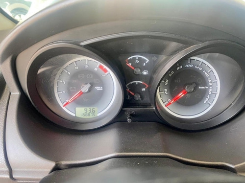 Imagem 12 de 14 de Ford Fiesta Sedan 1.0