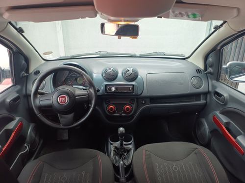 Fiat Uno 1.4 Sporting Flex 5p