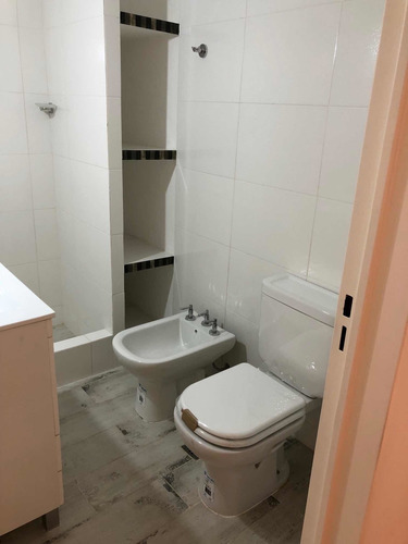Dueño Vende 2 Ambientes Con Balcón En Parque Las Heras