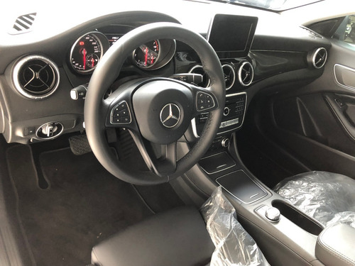 Imagem 7 de 15 de Mercedes-benz Cla 180 1.6 Cgi Gasolina 7g-dct 2019