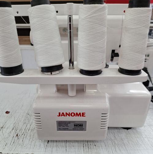 Maquina De Coser Overlock Janome 7034d Blanco (Usado)