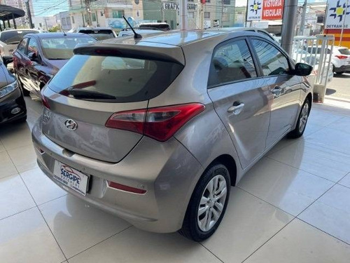 Imagem 3 de 6 de Hyundai Hb20 1.0 Comfort 12v Flex 4p Manual