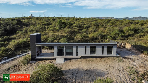 Casa En Venta 2 Dorm. En Country De Montaña Hipico A Pocos Km Carlos Paz -cba
