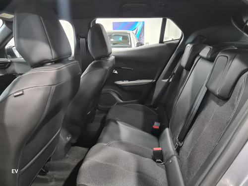 Peugeot 2008 1.0T Allure