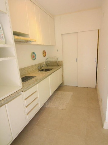 Imagem 8 de 17 de Guarujá Pitangueiras Flat 1 Dormitórios Ar Condicionado Piscina Lazer Completo Manobrista Serviço De Praia Portaria 24 Horas - Fl0004 - 34707502