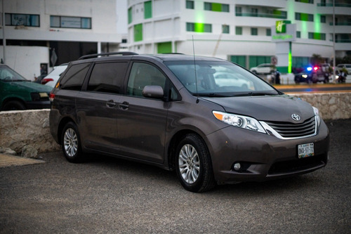Imagen 3 de 4 de Toyota Sienna