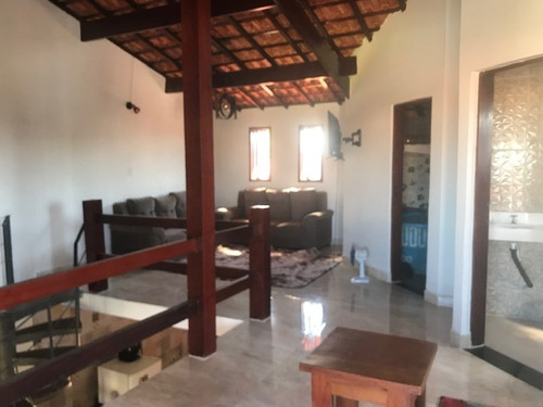 Excelente, Lindo E Bem Localizado, Sobrado 3 Dormitórios À 200 Metros Do Mar Em Itanhaém, Litoral Sul. $ 700.000 Financia