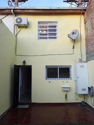 Vende Duplex Dos Dormitorios Con Quincho