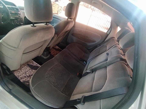 Imagem 8 de 11 de Fiat Linea 2010 1.9 16v Hlx Flex 4p