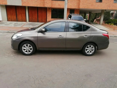 Imagen 6 de 17 de Nissan Versa 1.6 Advance M/t