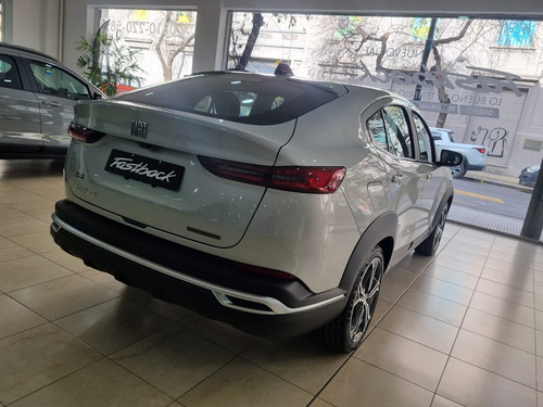 Fiat FASTBACK 1.3 T270 At6