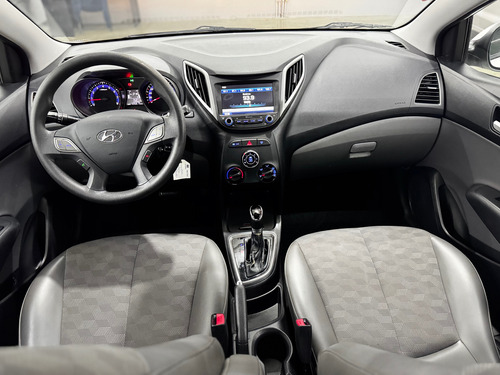 Hyundai HB20S 1.6 Style Flex Aut. 4p