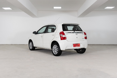 Imagen 3 de 15 de Toyota 2016 Etios 1.5 5 Ptas Xls