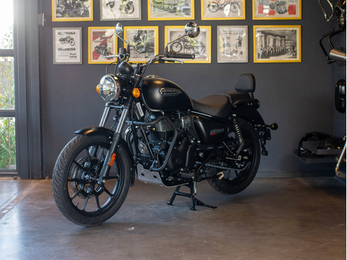 Imagen 8 de 25 de Royal Enfield Meteor 350 Stellar Black Reserva Hoy