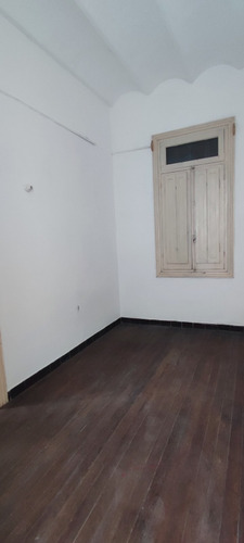 Casa En Planta Alta De 5 Dorm. Living Comedor Baño Y Cocina