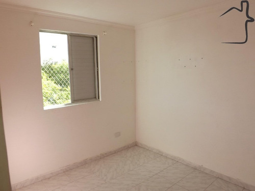 Imagem 4 de 14 de Belo Apartamento Com 2 Dormitórios. Sala, Cozinha, Wc E 1 Vaga . - Ap01082 - 68652983