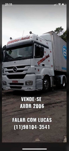 Mercedes Benz 2040