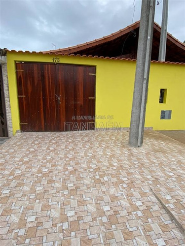Imagem 16 de 30 de Casa Com Piscina - Ivo51