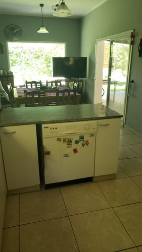 Imagen 6 de 19 de Excelente Casa A La Venta De 4 Ambientes En El Barrio Las Magnolias