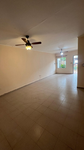 Alquilo Amplia Casa En B° Terrazas, Itaembé Miní