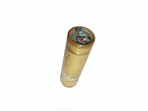 Capacitor Condensador 9600uf  25v 12.7cm Diametro 3.5cm