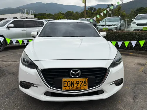 Mazda 3 Touring