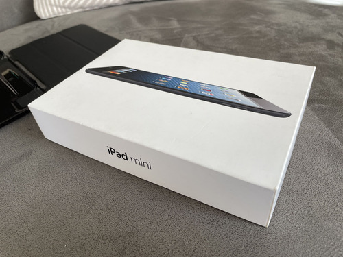 Apple iPad Mini A1432 16gb 512mb Ram Wifi Con Caja Y Funda (Usado)
