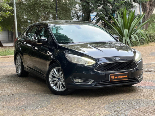 Ford Focus 2.0 SE PLUS 16V FLEX 4P POWERSHIFT