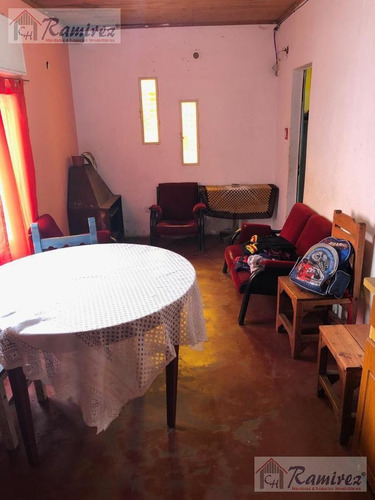 Casa 3 Ambientes En Venta - Francisco Alvarez