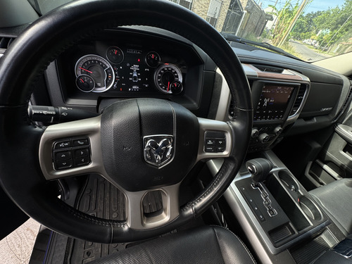 Ram 1500 5.7 V8 Laramie 4x4