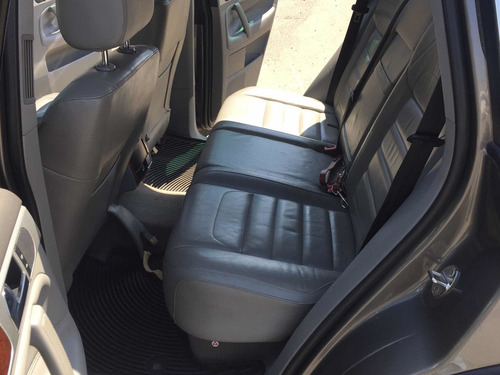 Imagen 4 de 7 de Volkswagen Touareg 2007 3.6 V6 Tiptronic Climatronic 4x4 At