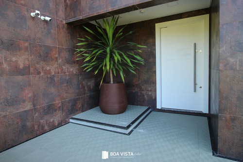 Imagem 15 de 30 de A Casa Onde Seu Sonho É Feito Está Em Suas Mãos, Oportunidade Ideal Para Fazê-lo. Bombinhas, Sc/ Cód 216 - Sc - Ca0003_boavis