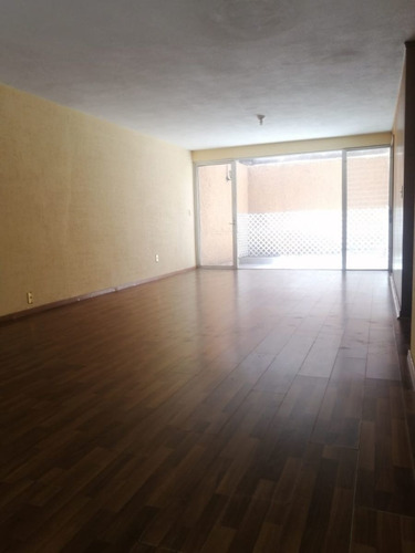 Imagen 8 de 13 de Casa En Renta De 3 Hab Uso De Suelo Comercial Cerca Del Cent