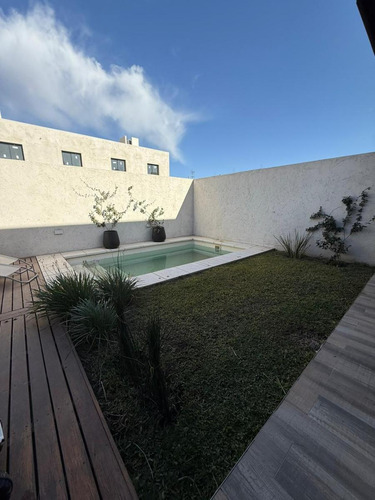 Venta - Increible Duplex 3 Dormitorios 3 Baños En Prados De Manantiales