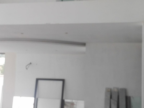 Hermosa Residencia En Venta Con Alberca Privada Y Campo De G