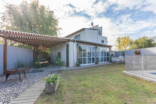 Imagen 20 de 25 de Casa En Venta 3 Dormitorios Con Pileta