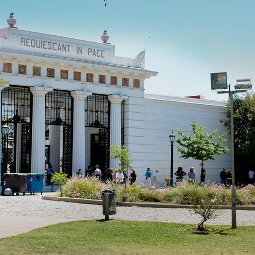 Imagen 25 de 27 de Junin Y Vte. Lopez - Corazon De Recoleta