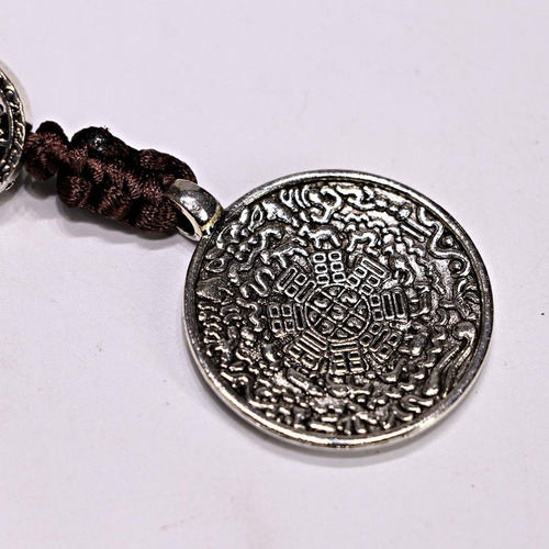 Colgante De Collar De Chamán Tibetano Budismo Ocho