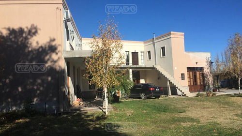 Casa  En Venta Ubicado En Plottier, Neuquén, Patagonia