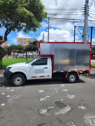Toyota Hilux 2.4l 4x2