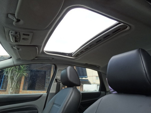 Imagem 8 de 15 de Ford Focus Sedan Ghia Com Teto Solar!! Sem Entrada!!!