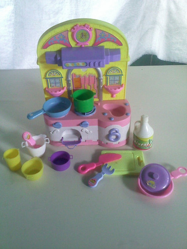 ¡oferta! Juego De Cocina Para Barbie De 14 Piezas (Usado)