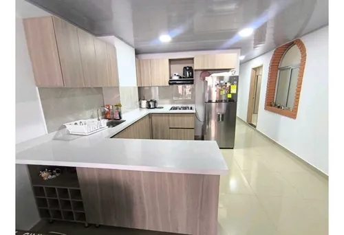 Vendo Apartamento Recién Construido Segundo Piso En El Barrio Cabañas.