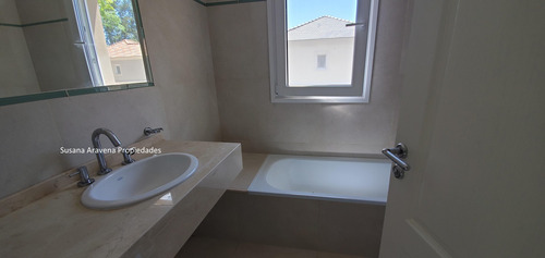 Casa En Venta En Liquidambar, Pilar