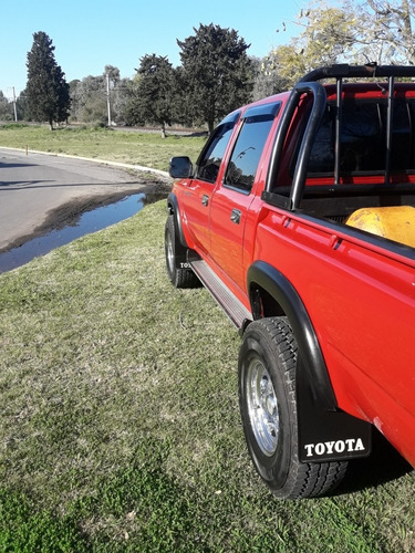 Toyota Hilux 2.4 Sr5