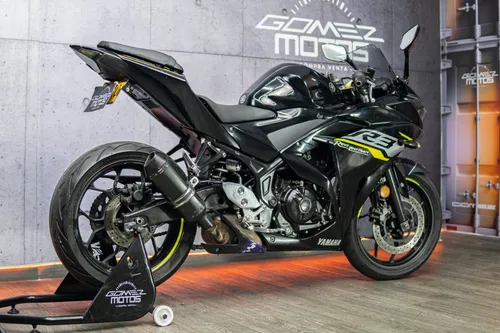 Yamaha R3 2015