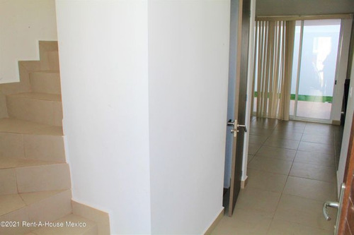 Imagen 3 de 14 de Renta Casa En Bonita Zona De Zibatá Agt