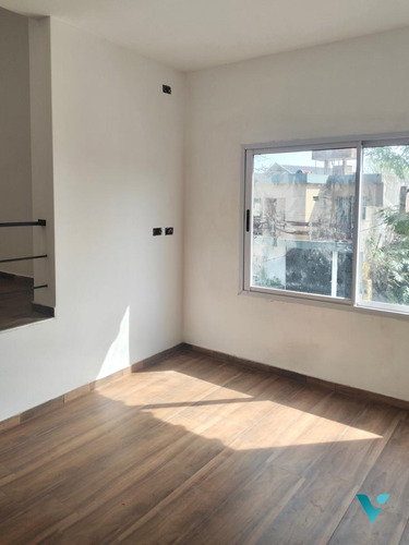 Duplex A Estrenar En Castelar Norte- 3 Ambientes Con Cochera