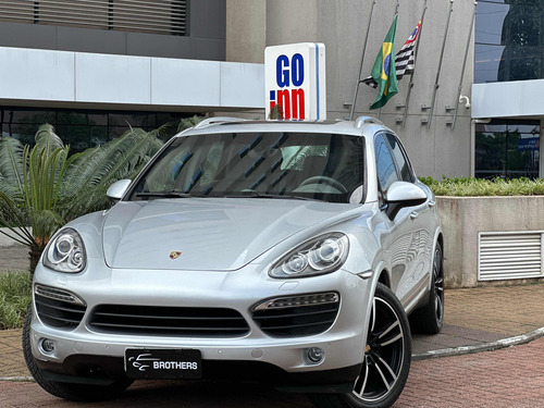 Porsche Cayenne 4.8 V8 S 5p